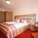 Alpenhotel Brennerbascht מלון