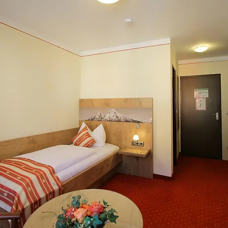 Отель Alpenhotel Brennerbascht 3*